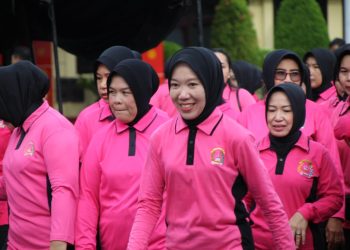 Polres OKU Timur Gelar Jalan Santai dan Senam Bersama