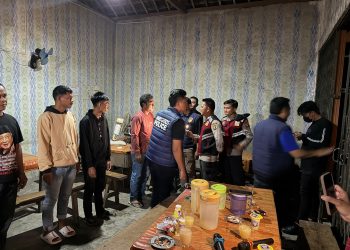 Polres OKU Timur Sikat Kafe Remang-Remang! Miras Disita, Satu Pemuda Positif Narkoba