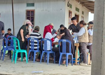 FKOPK OKU Timur Gelar Pengobatan Gratis bagi Warga Terdampak Banjir di Melati Jaya