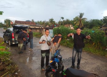 Bawa Senpi Rakitan dan Sajam, Dua Pemuda Dibekuk Polisi di Jalan Sepi Belitang